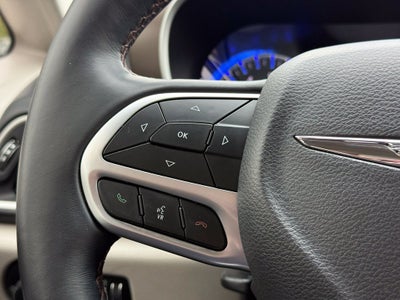 2018 Chrysler Pacifica Touring L - CLEAN CARFAX