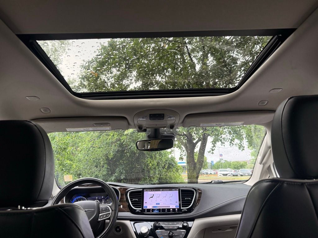 2022 Chrysler Pacifica Limited - Photo 28