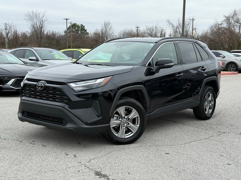 2024 Toyota RAV4 XLE