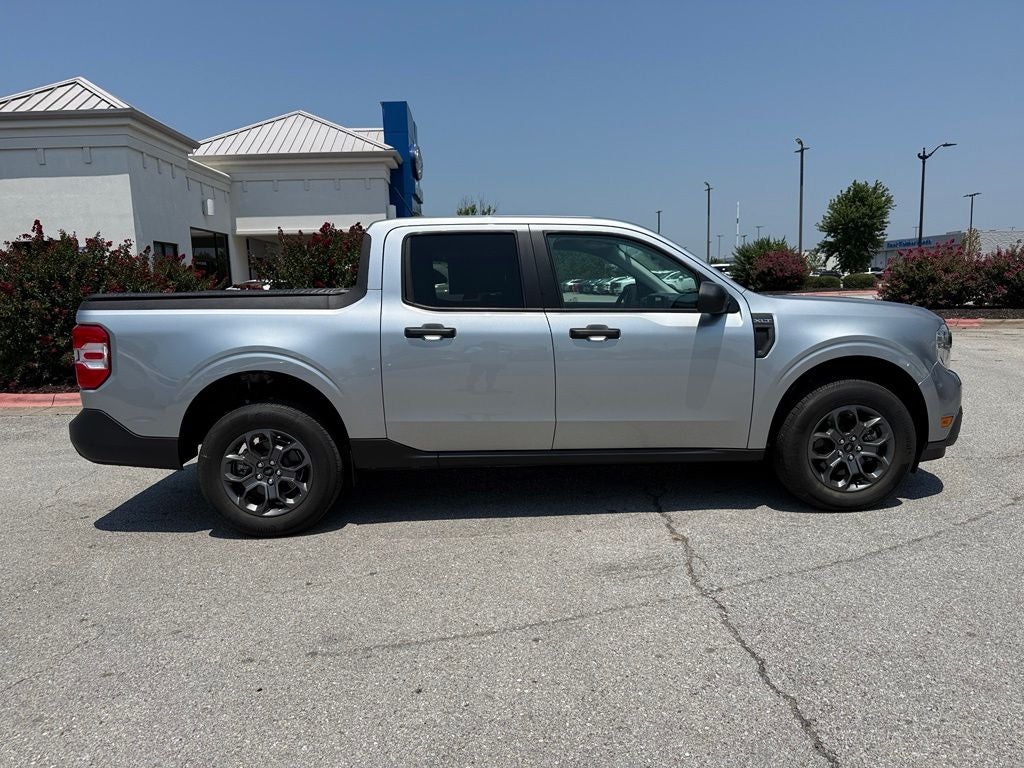 2022 Ford Maverick XLT LOW MILES
