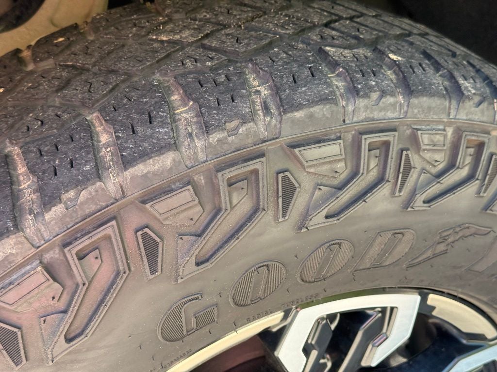 2023 Chevrolet Silverado 1500 ZR2 LEVELED