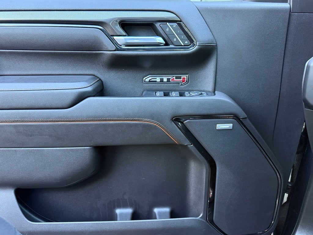 2022 GMC Sierra 1500 AT4 Premium - 4WD / SUNROOF / CLEAN CARFAX