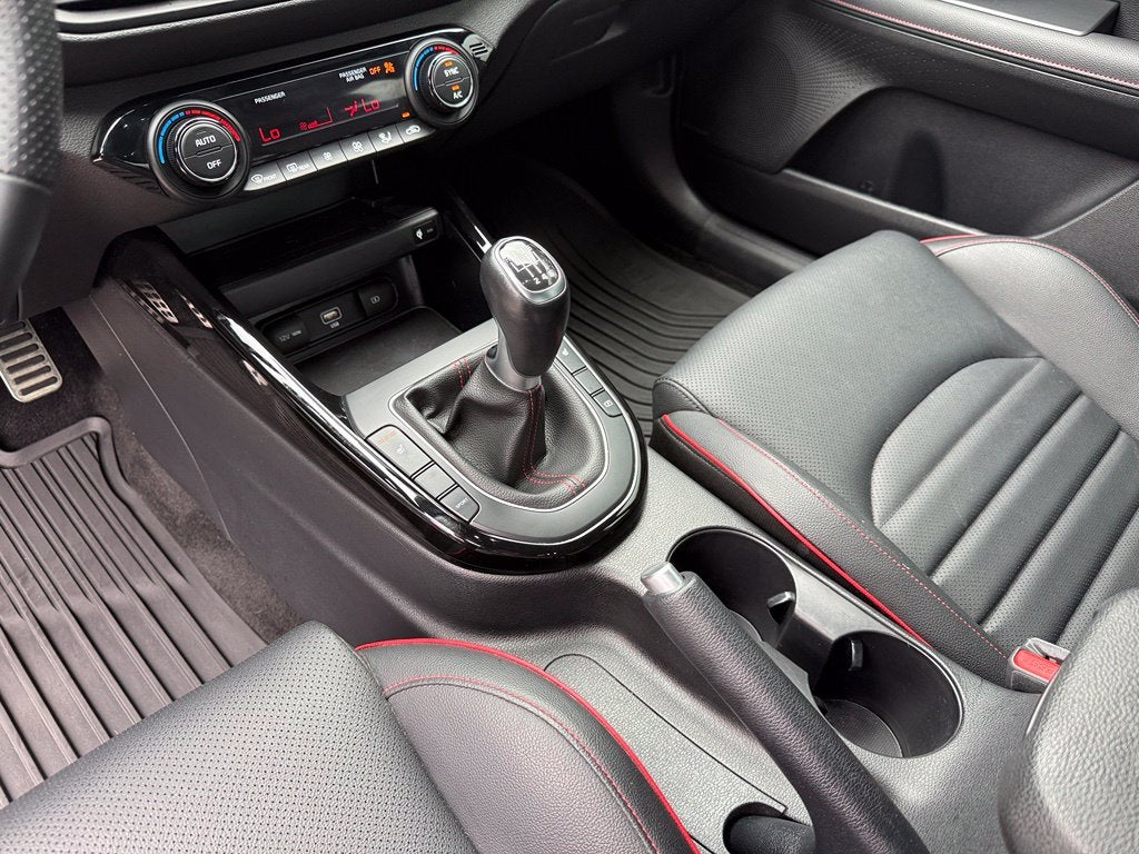 2022 Kia FORTE GT - Photo 13