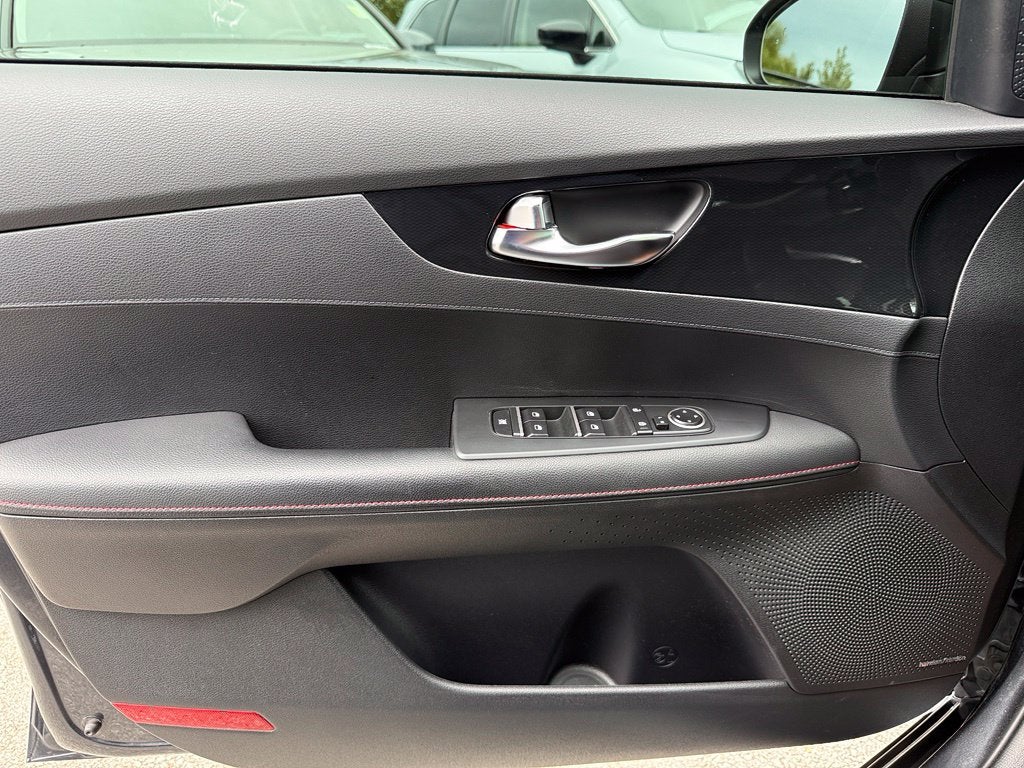 2022 Kia FORTE GT - Photo 25