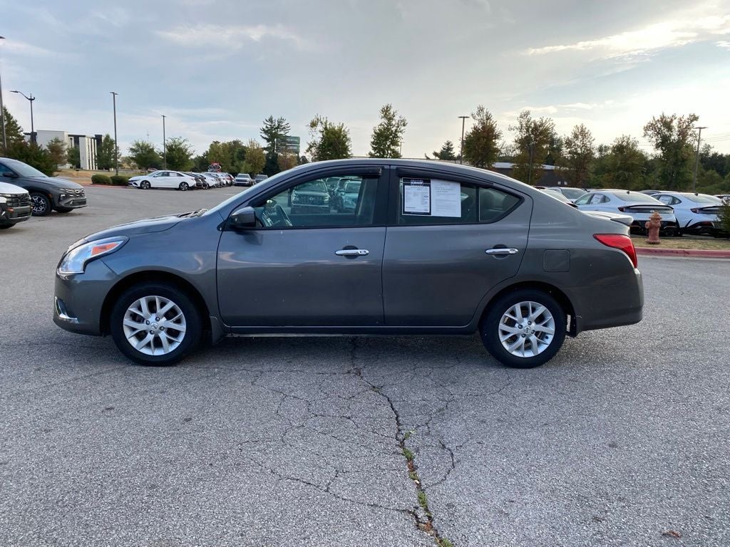 2019 Nissan Versa 1.6 SV