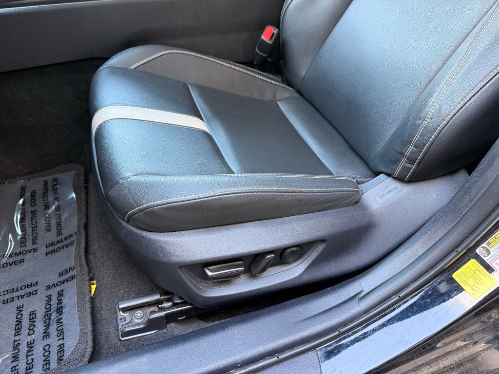 2025 Toyota Camry SE 1 OWNER CARFAX