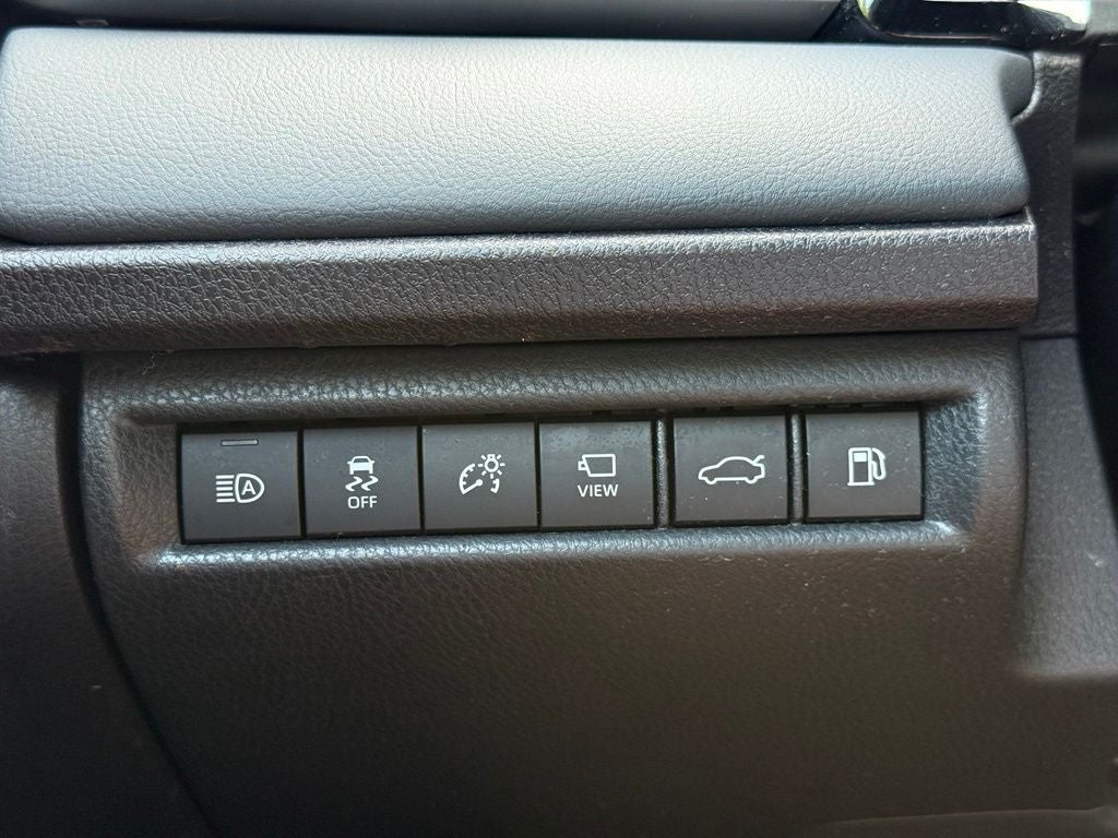 2025 Toyota Camry XSE - Photo 10