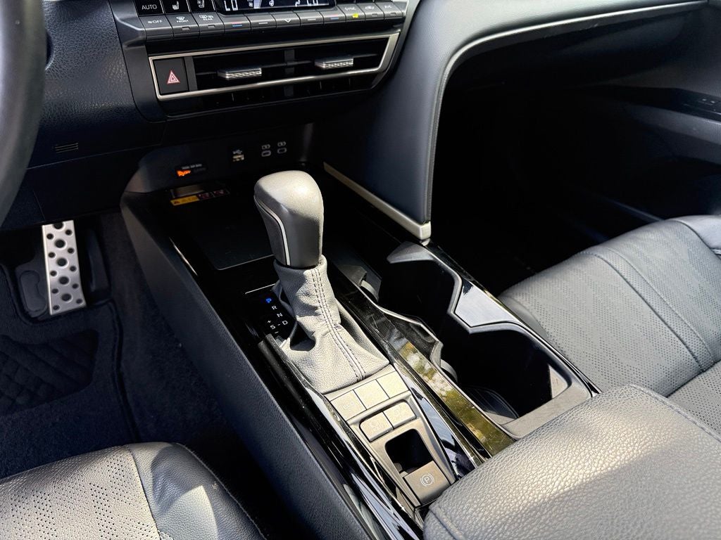 2025 Toyota Camry XSE - Photo 13