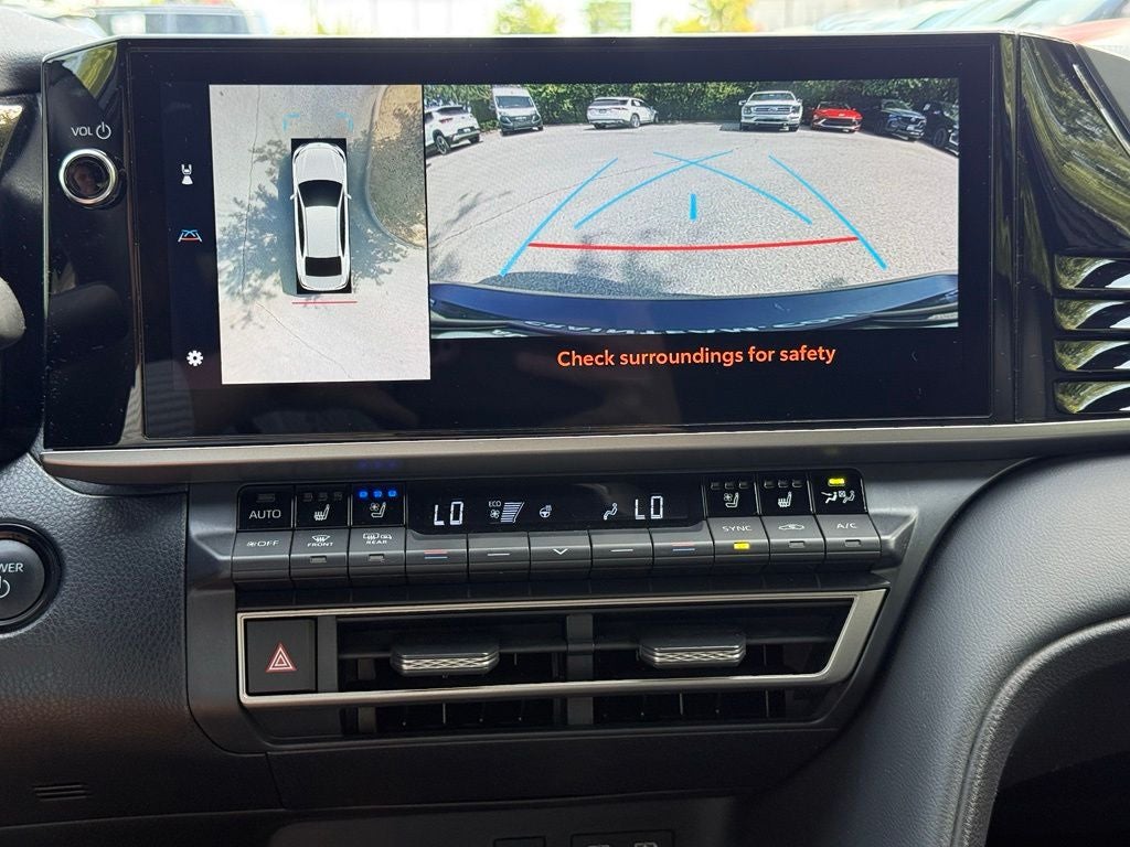 2025 Toyota Camry XSE - Photo 14