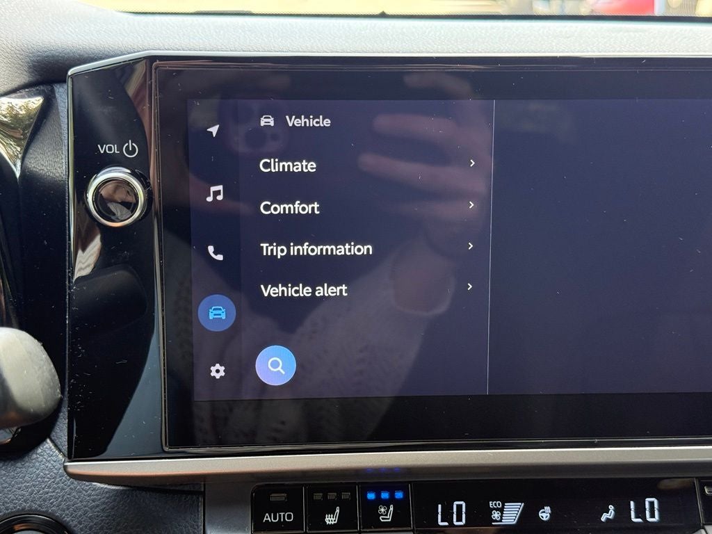 2025 Toyota Camry XSE - Photo 16