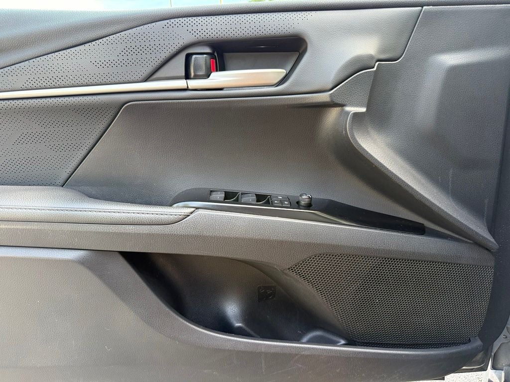 2025 Toyota Camry XSE - Photo 21