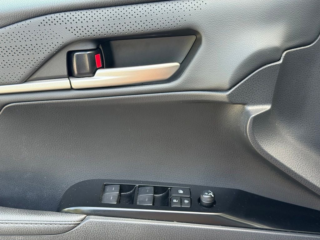 2025 Toyota Camry XSE - Photo 22