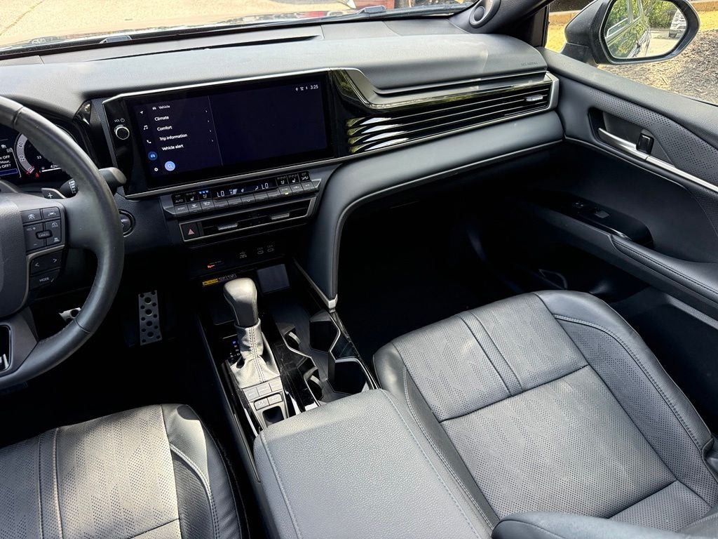 2025 Toyota Camry XSE - Photo 26