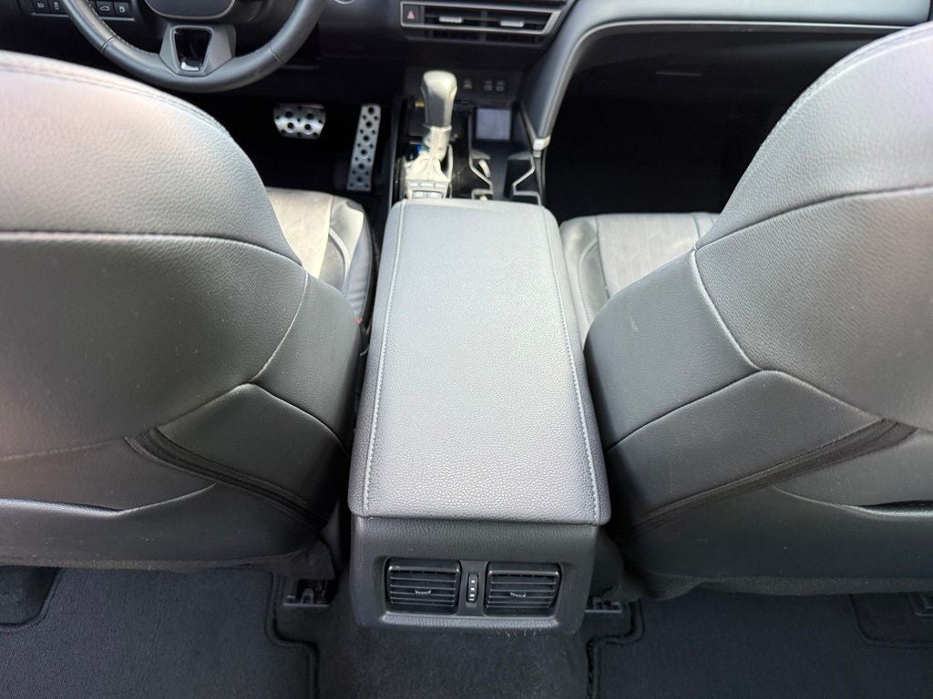 2025 Toyota Camry XSE - Photo 29