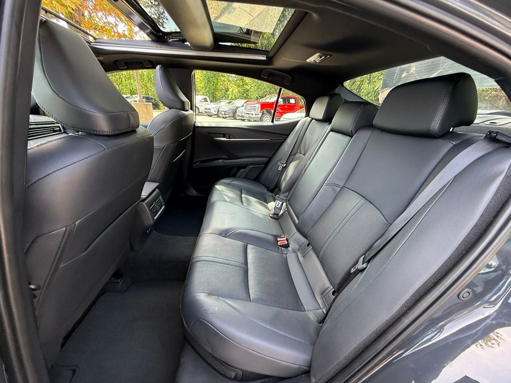 2025 Toyota Camry XSE - Photo 32