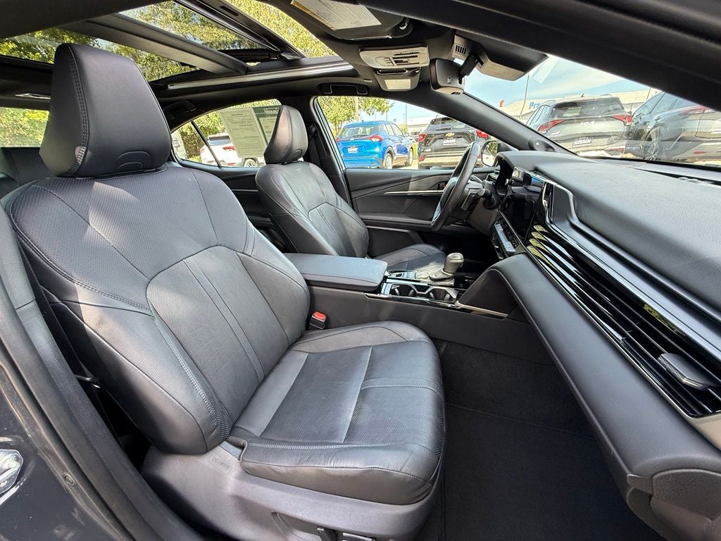 2025 Toyota Camry XSE - Photo 37
