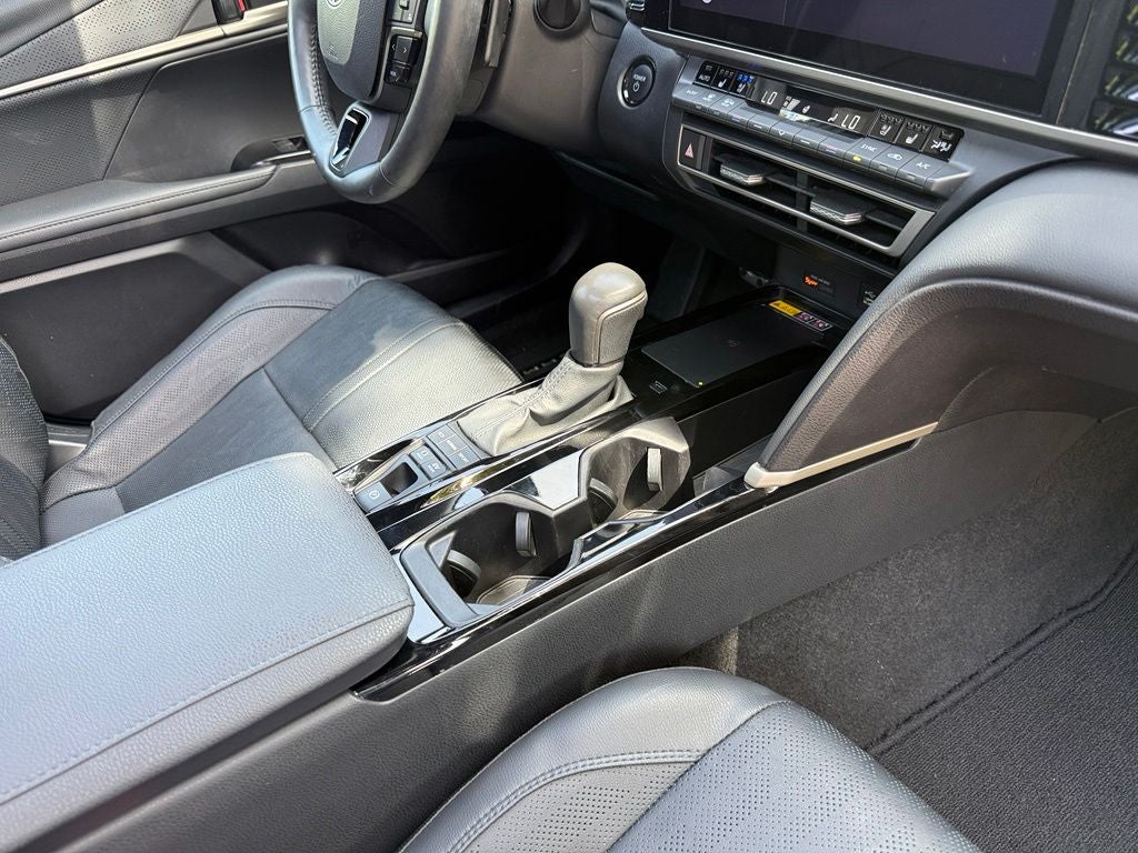 2025 Toyota Camry XSE - Photo 38