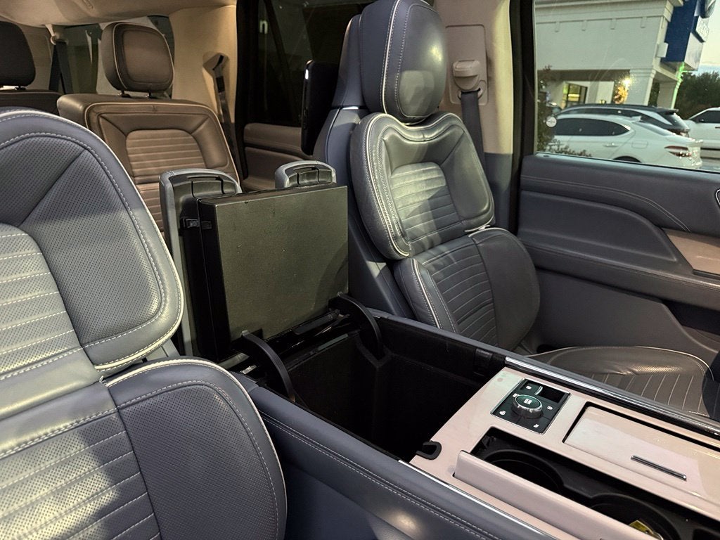 2019 Lincoln Navigator L Black Label - $103,555 MSRP / 4WD / PANORAMIC SUNROOF