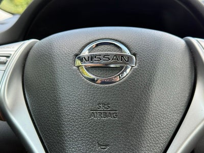 2016 Nissan Rogue SL - AWD / PANORAMIC SUNROOF
