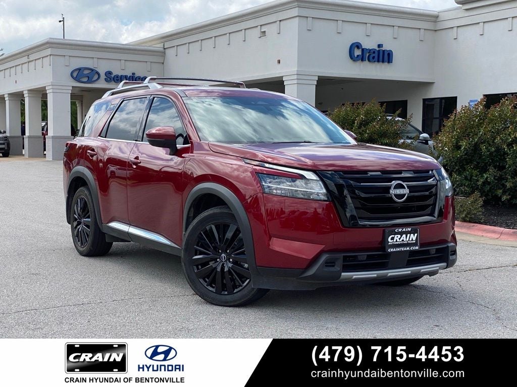 2024 Nissan Pathfinder Platinum 4WD's photo