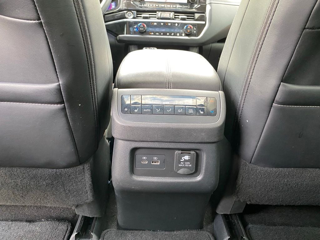 2024 Nissan Pathfinder Platinum