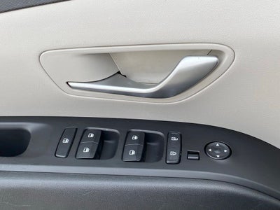 2022 Hyundai TUCSON SE