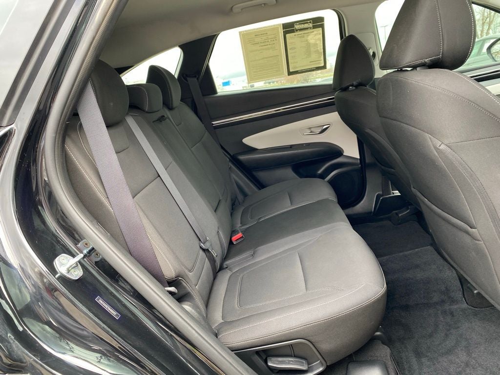 2022 Hyundai TUCSON SE