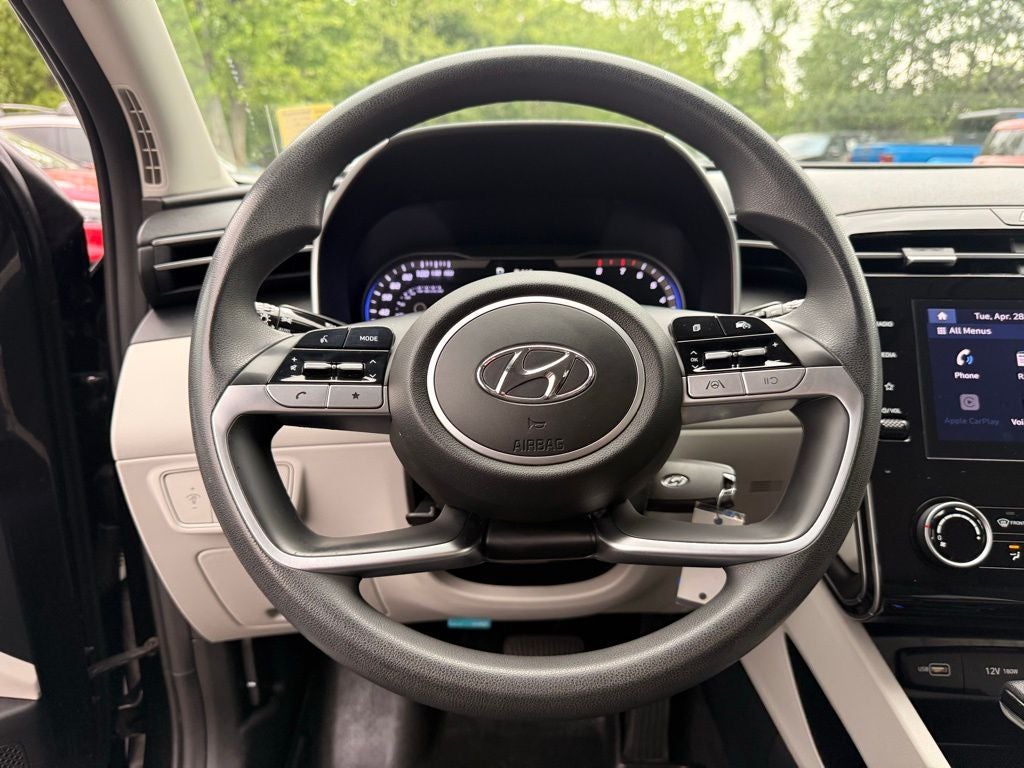2022 Hyundai TUCSON SE