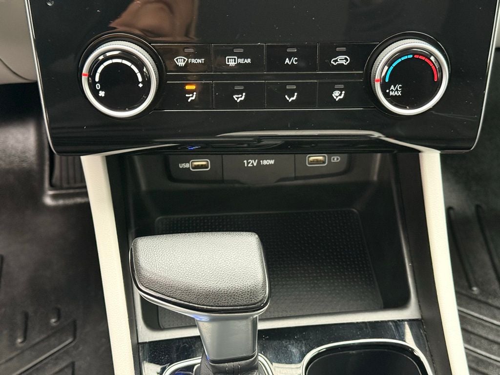 2022 Hyundai TUCSON SE