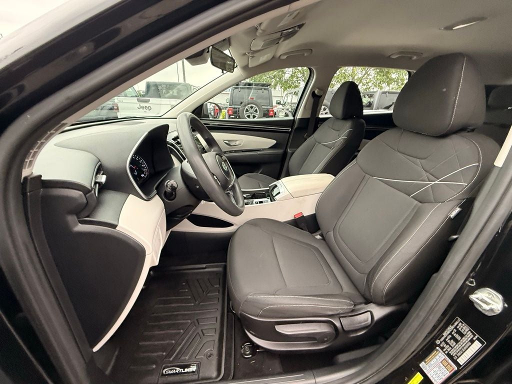 2022 Hyundai TUCSON SE