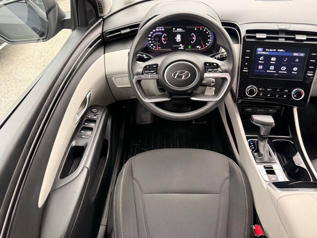 2022 Hyundai TUCSON SE