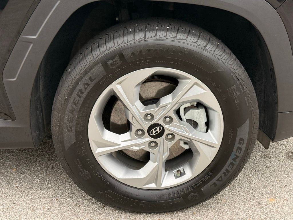 2022 Hyundai TUCSON SE