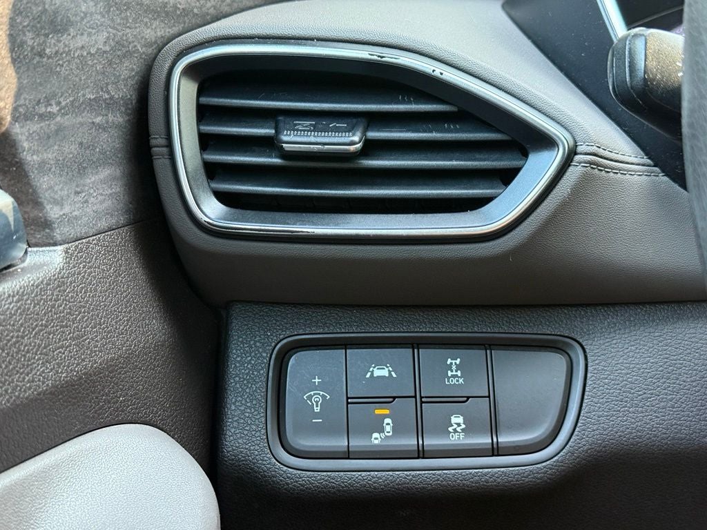2019 Hyundai Santa Fe SE - Photo 10