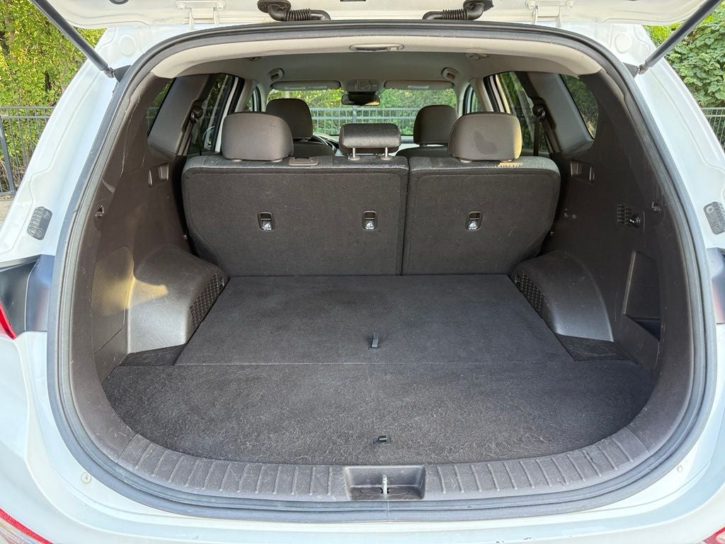 2019 Hyundai Santa Fe SE - Photo 26