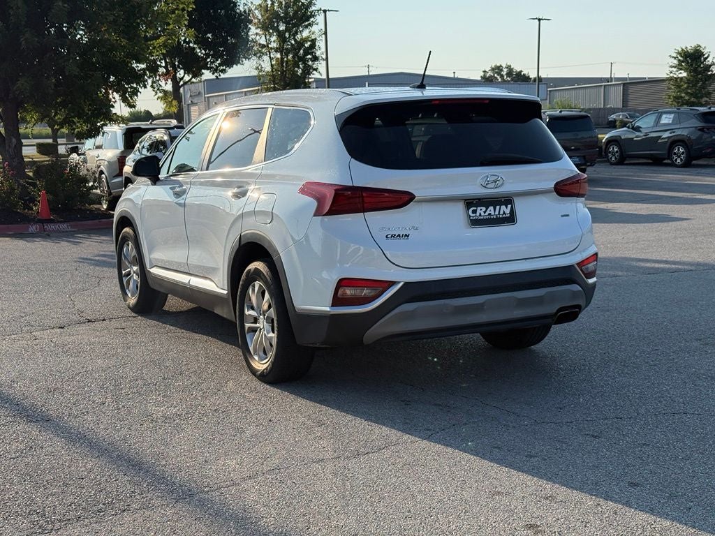 2019 Hyundai Santa Fe SE - Photo 5