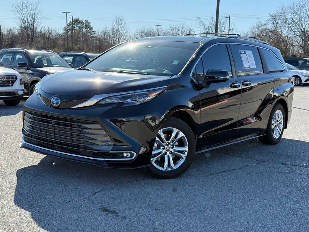 2024 Toyota Sienna Platinum 7 Passenger