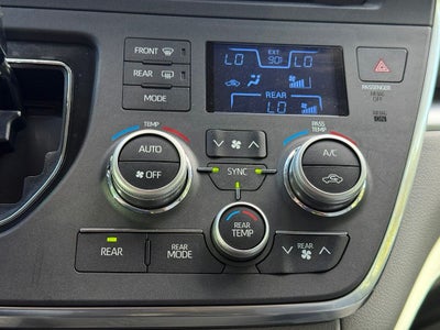 2018 Toyota Sienna LE 8 Passenger
