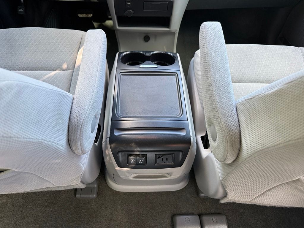2018 Toyota Sienna LE 8 Passenger