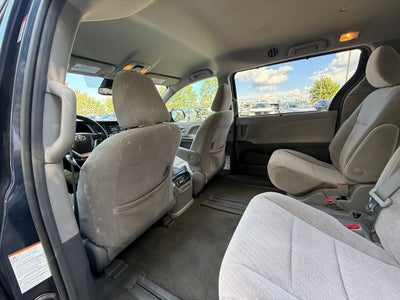 2018 Toyota Sienna LE 8 Passenger