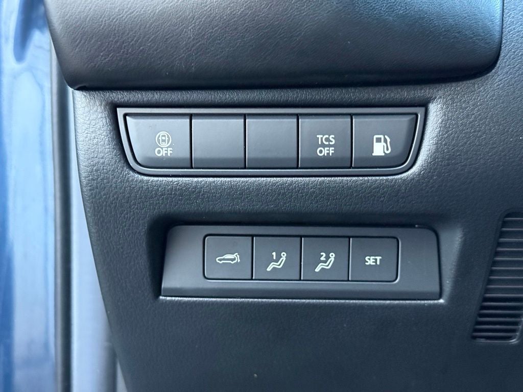 2025 Mazda Mazda CX-50 Hybrid Premium - AWD / CLEAN CARFAX / SUNROOF