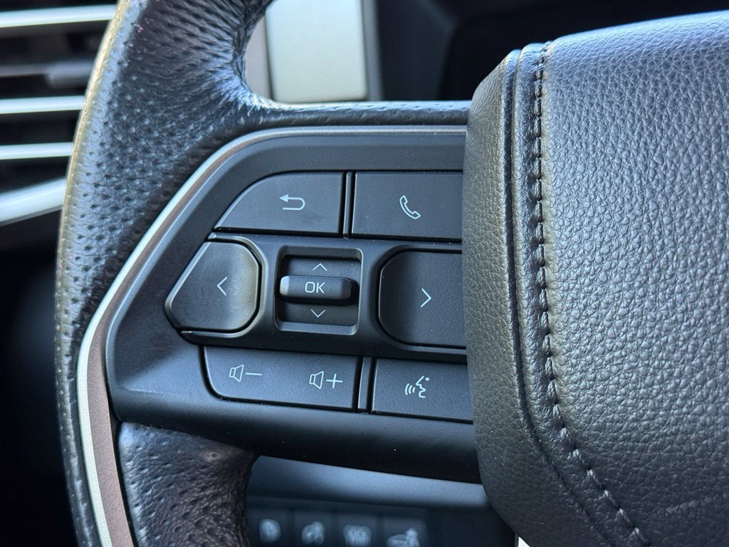 2025 Toyota Sequoia SR5 - Photo 17