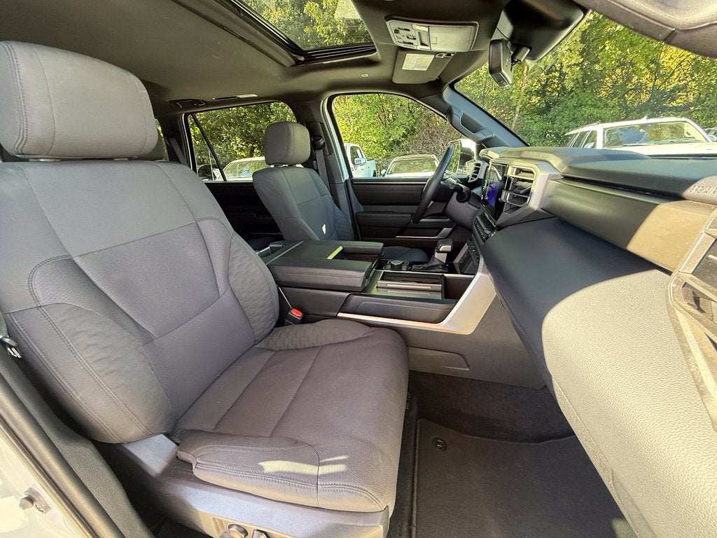 2025 Toyota Sequoia SR5 - Photo 39