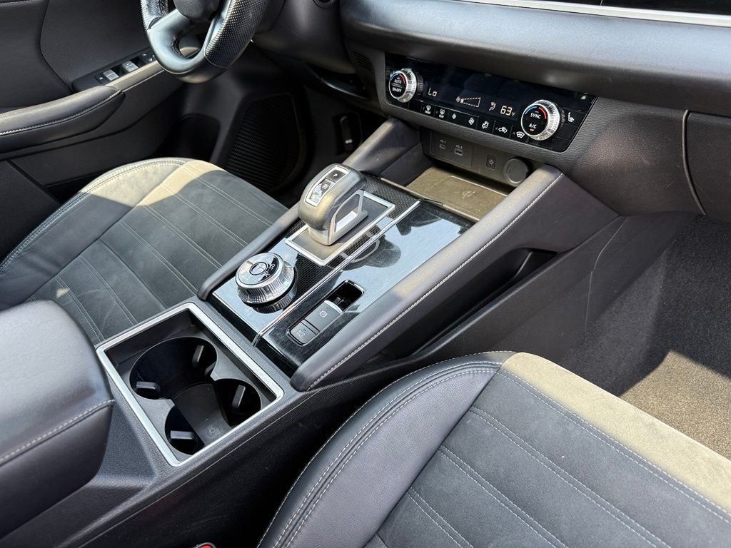 2022 Mitsubishi Outlander Black Edition