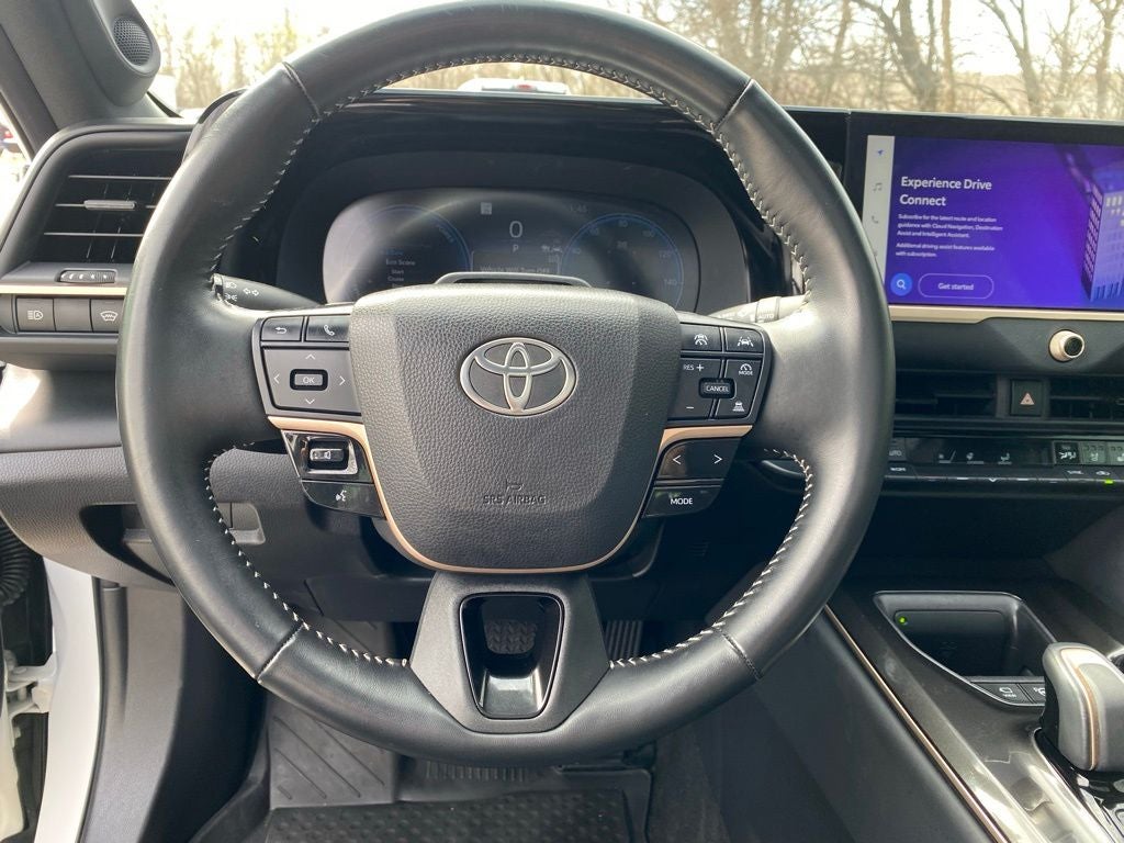 2025 Toyota Crown Platinum