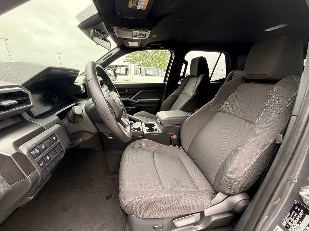 2025 Toyota 4Runner SR5 - Photo 24