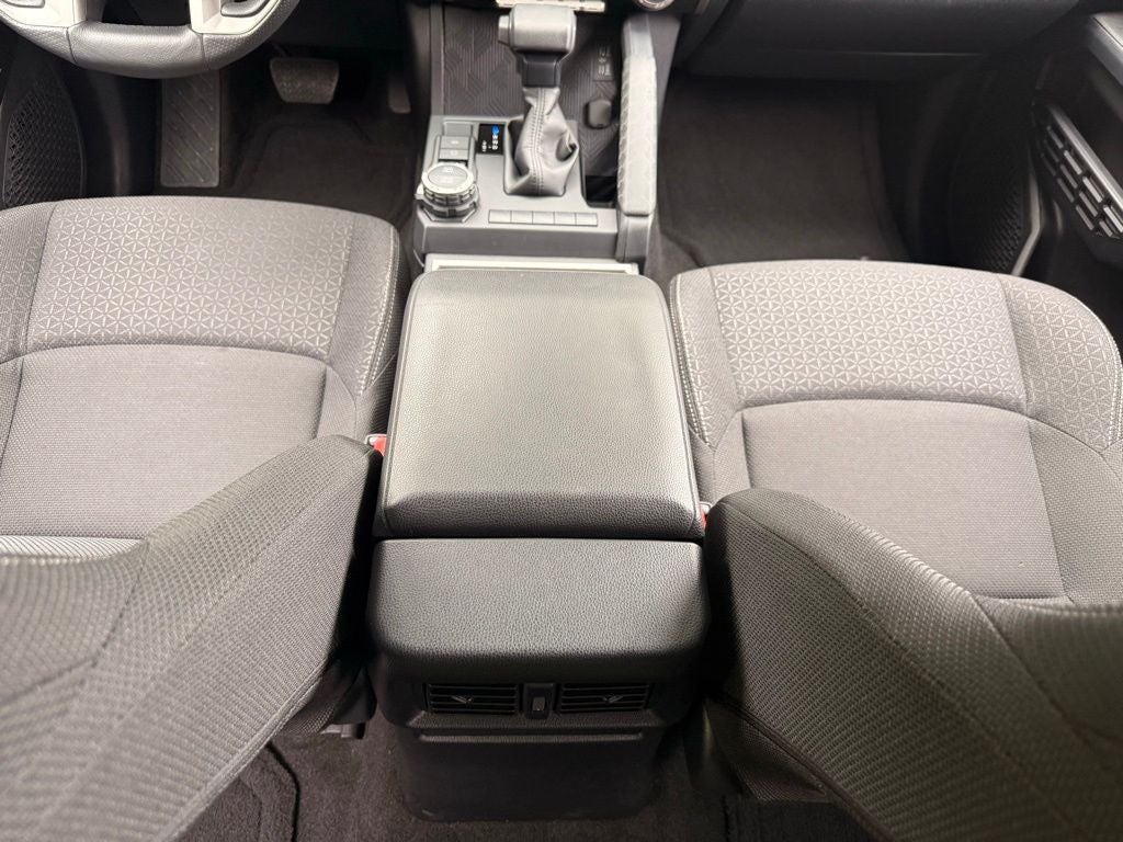 2025 Toyota 4Runner SR5 - Photo 30