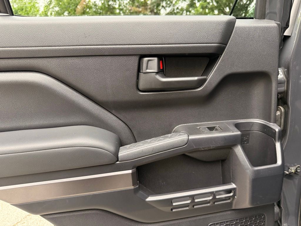 2025 Toyota 4Runner SR5 - Photo 31