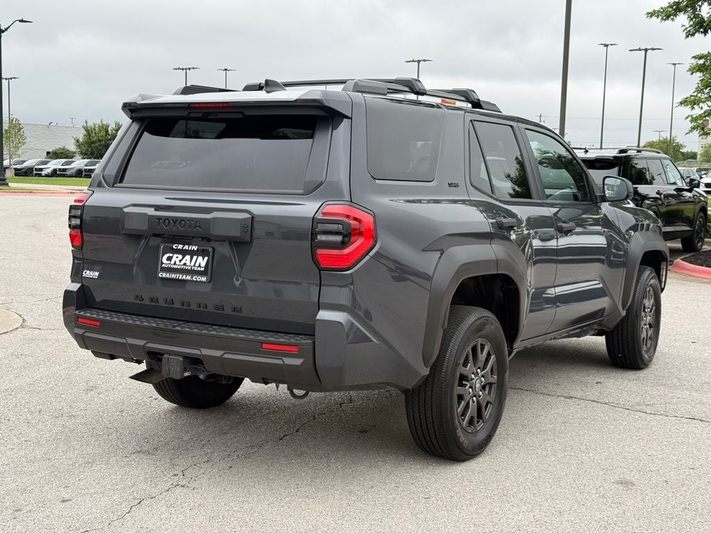2025 Toyota 4Runner SR5 - Photo 7