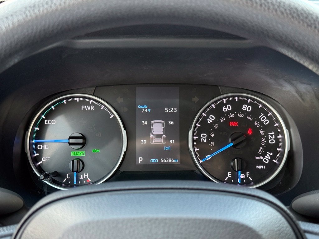 2022 Toyota RAV4 XLE - Photo 12