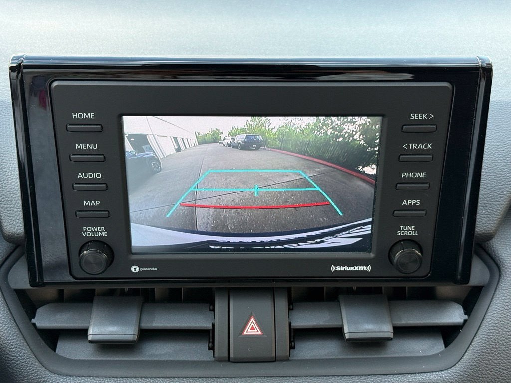2022 Toyota RAV4 XLE - Photo 14